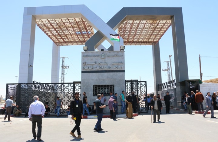 في حديثها لنساء اف ام، القيشاوي: دنيا الأمل اسماعيل حرمت من حقها كإنسانة من إلقاء نظرة الوداع الأخيرة لزوجها

